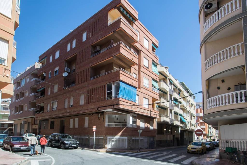 Cozy And Nice Apartment In Sunny Torrevieja Esterno foto